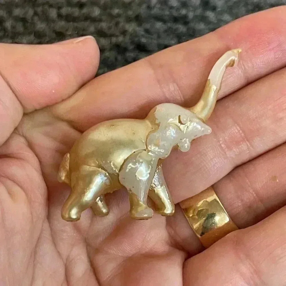 Gold Tone Elephant Miniature Figurine Gold Leaf READ - Picture 3 of 5